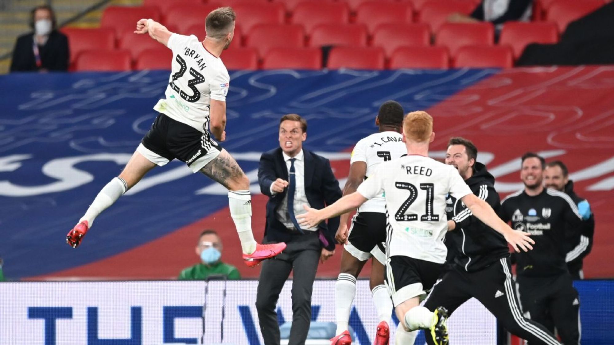 年轻球员加 年轻球员加